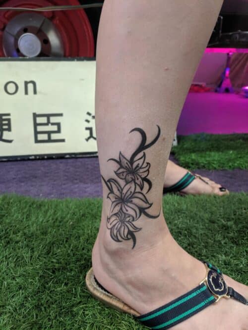 Tat Bar Las Vegas Temporary Airbrush Tattoo Floral Tattoo 19