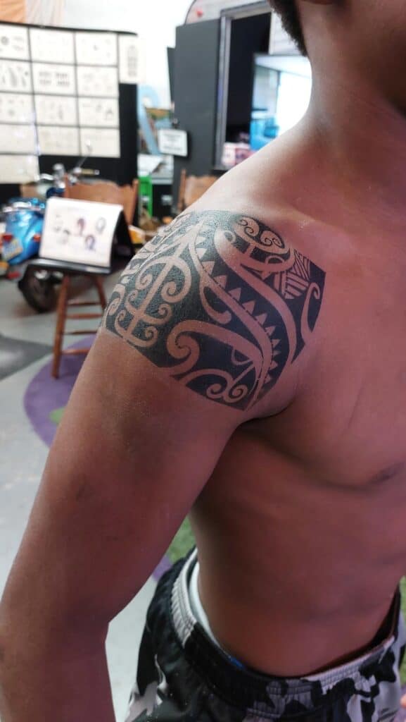 Tat Bar Las Vegas Temporary Airbrush Tattoo Tribal Tattoo 021